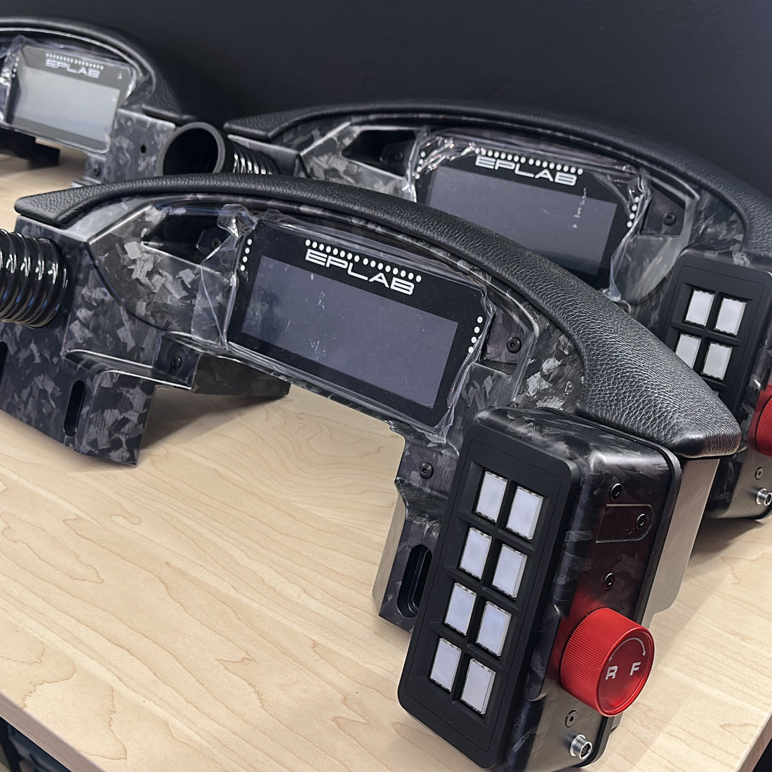 EPLAB — Seitenansicht des Rigs